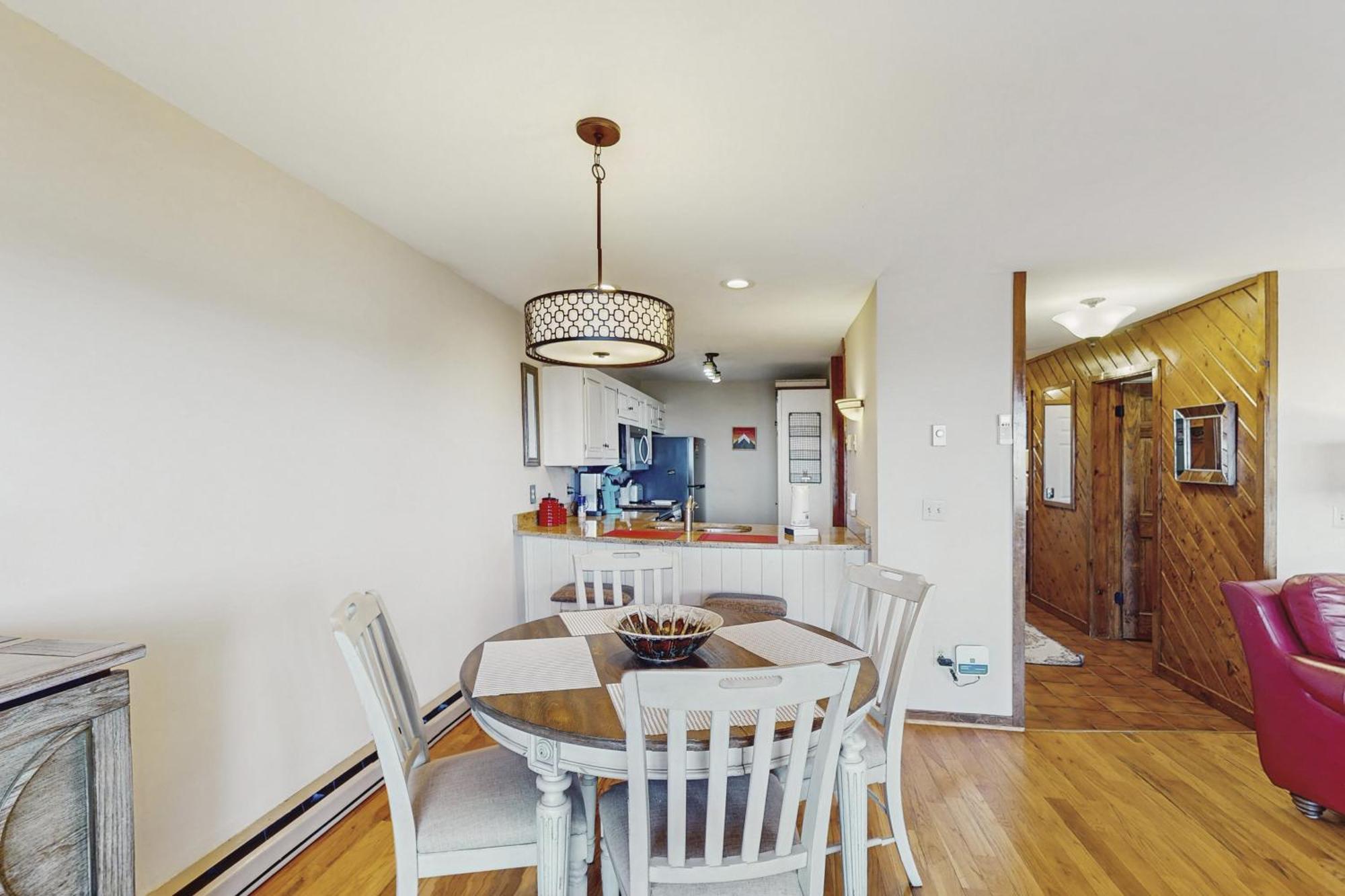 Apartment Crest 100e